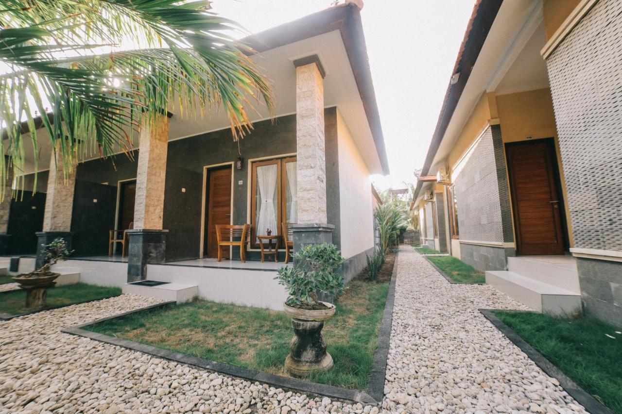 Cave Beach Bungalow Semaya Exteriör bild