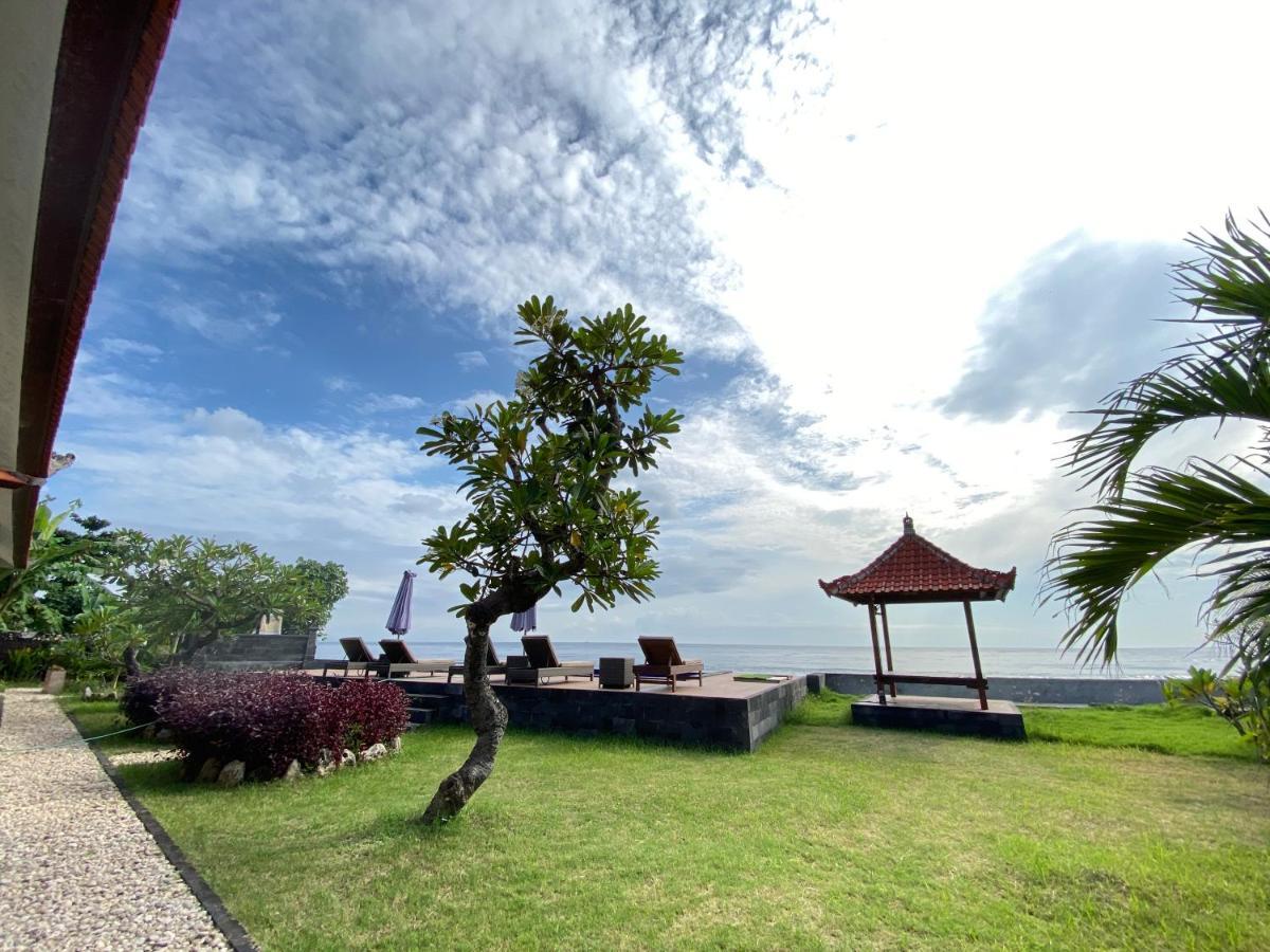 Cave Beach Bungalow Semaya Exteriör bild