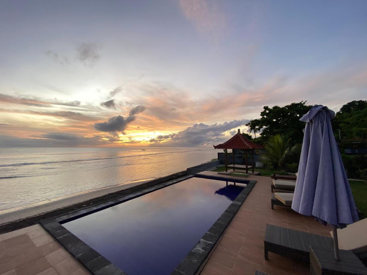 Cave Beach Bungalow Semaya Exteriör bild